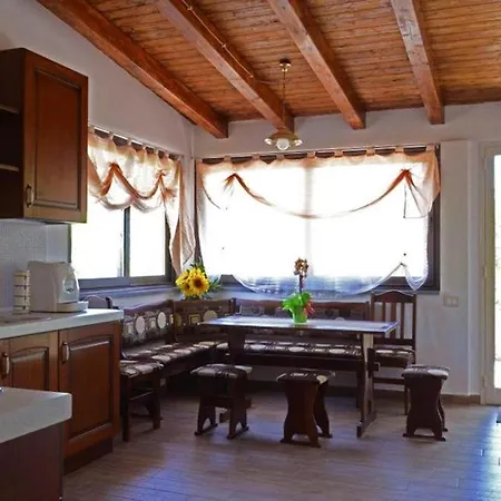 Holiday Flats, Zafferana Etnea * Zafferana Etnea