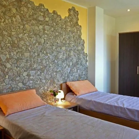 Holiday Flats, Zafferana Etnea * Zafferana Etnea